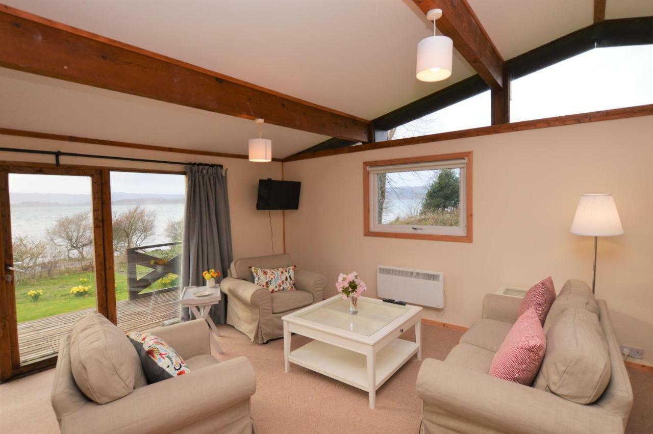 Clamshell Lodge Otter Ferry Екстериор снимка